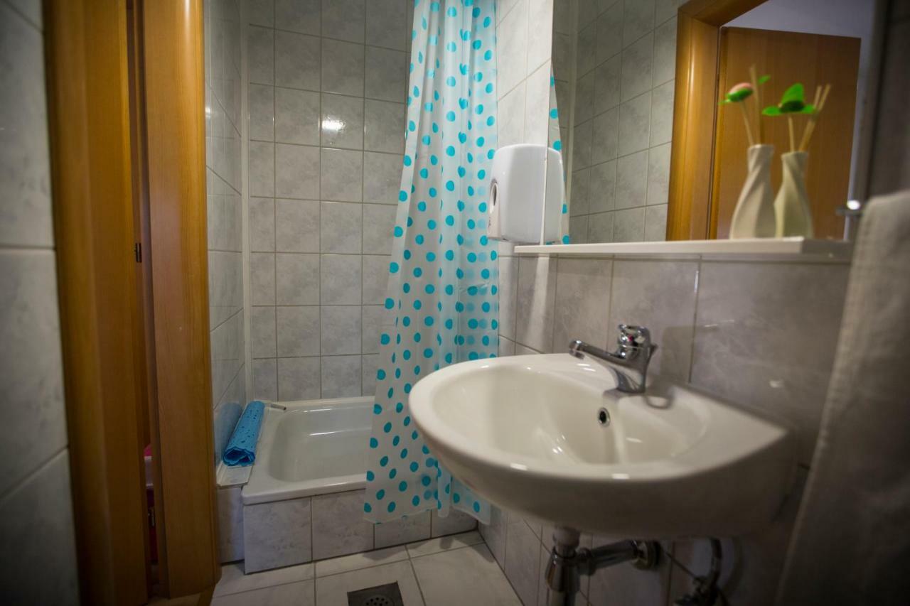 Cilin Cemer Grubine Bagian luar foto